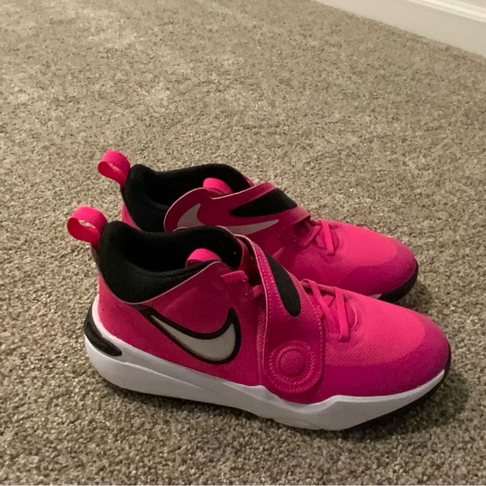 Nike Kids Fuchsia Sneakers with Black Accents